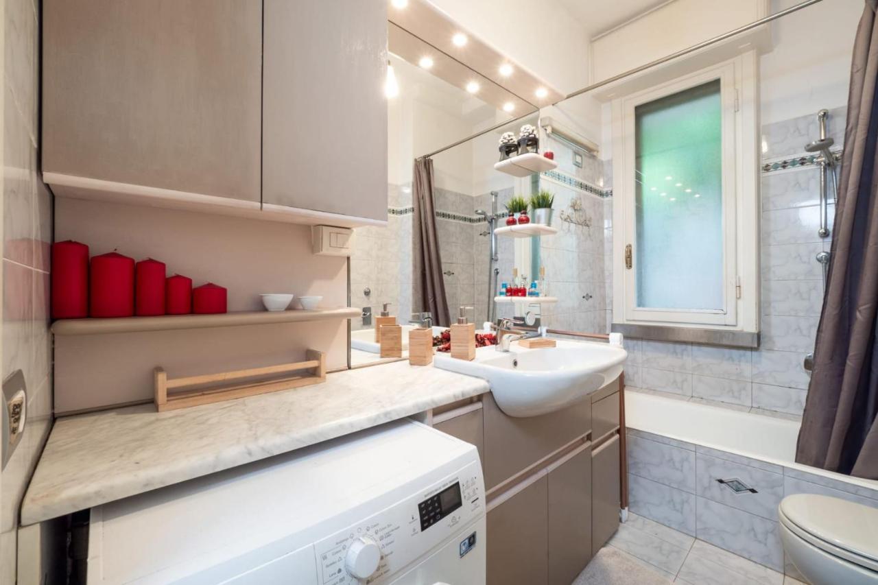 Navigli Apartment- Hosted By Sweetstay Milan Luaran gambar